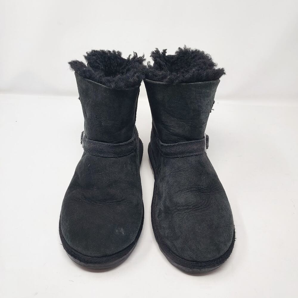 🔴3/$20 Faux Fur Lined Black Boots Size 1